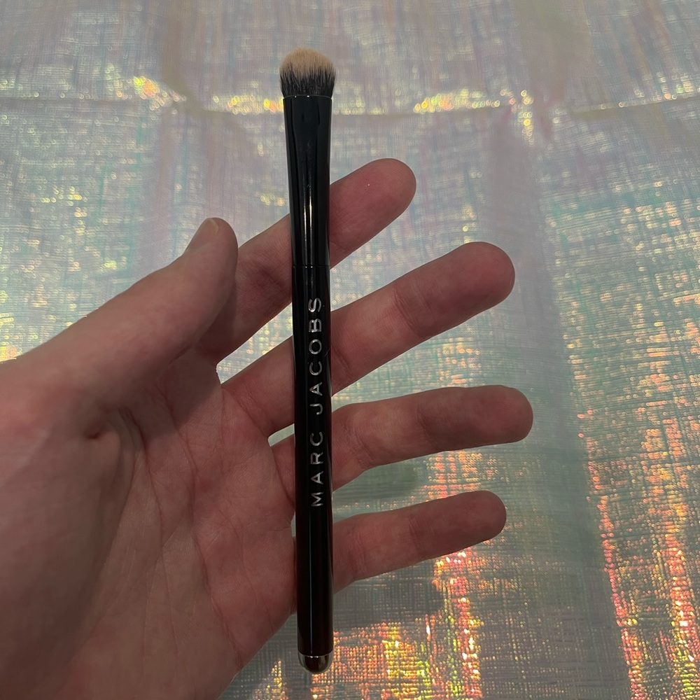 Marc Jacobs Elegant Black Brush Collection - Picture 6 of 7